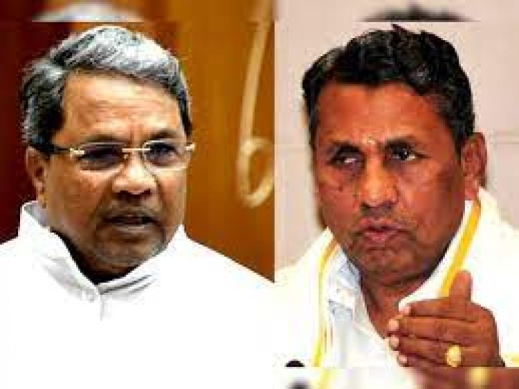 ಕಾಂಗ್ರೆಸ್ ಟಿಕೆಟ್ಗಾಗಿ ಅರ್ಜಿ ಸಲ್ಲಿಸಿದ ಮುನಿಯಪ್ಪ: ಕುತೂಹಲ ಕೆರಳಿಸಿದ ನಾಯಕರ ನಡೆ