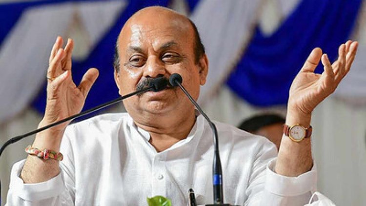 ನೀ ಬಾಳ ಬೆರಕಿ ಅದಿ'; ಶಾಸಕನ ಕಾಲೆಳೆದ ಸಿಎಂ ಬೊಮ್ಮಾಯಿ