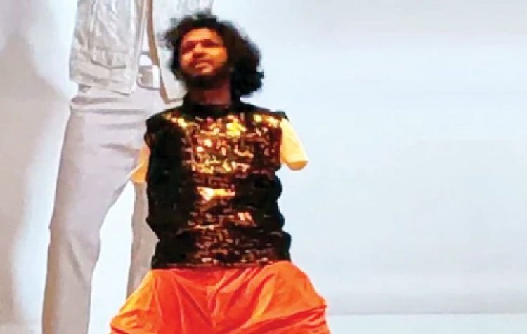 ಎರಡೂ ಕೈ ಇಲ್ಲದವನ ಬದುಕಿನಲ್ಲೂ ಬಂಗಾರದ ಬೆಳಕು!