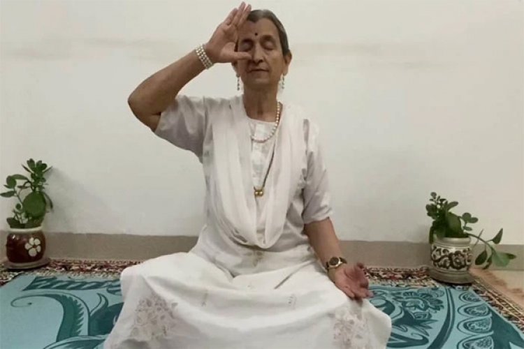 12,300 ಅಡಿ ಎತ್ತರದಲ್ಲಿ ಯೋಧರಿಗೆ ಯೋಗ ಕಲಿಸಿದ ಪದ್ಮಿನಿ ಜೋಗ್