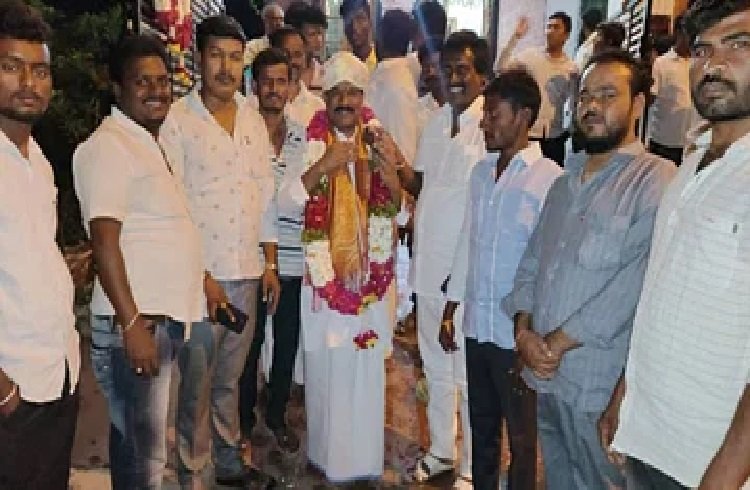 ಜೈಲಿನಿಂದ ಬಂದ ಮಹಾಂತೇಶ್ ಪಾಟೀಲ್ಗೆ ಕಾಂಗ್ರೆಸ್ ನಾಯಕರಿಂದ ಸತ್ಕಾರ