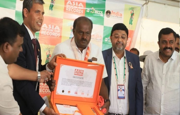 2 ದಾಖಲೆ ನಿರ್ಮಿಸಿದ 'ಪಂಚರತ್ನ ರಥಯಾತ್ರೆ' : ಏಷ್ಯಾ, ಇಂಡಿಯಾ ಬುಕ್ ಆಫ್ ರೆಕಾರ್ಡ್ಸ್ ಗೆ ಹೆಚ್ಡಿಕೆ ಹಾರಗಳು
