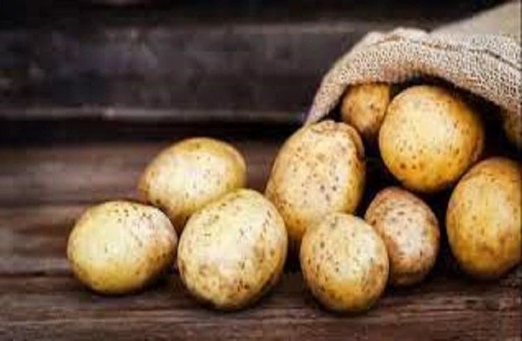 ಆಲೂಗಡ್ಡೆಯನ್ನು ಅತಿಯಾಗಿ ಸೇವಿಸುತ್ತಿದ್ದೀರಾ? ಈ ಸಮಸ್ಯೆಗಳು ಕಾಡಬಹುದು