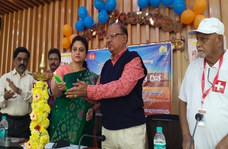 ಕ್ಯಾನ್ಸರ್ಗೆ ಪ್ರಾಥಮಿಕ ಹಂತದಲ್ಲಿಯೇ ಸೂಕ್ತ ಚಿಕಿತ್ಸೆ ಪಡೆಯಿರಿ: ಜಿಲ್ಲಾಧಿಕಾರಿ ಆರ್.ಲತಾ