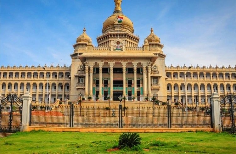ಬೊಮ್ಮಾಯಿ ಸರ್ಕಾರದ ಕೊನೆ ಬಜೆಟ್ ಮಂಡನೆಗೆ ಕೌಂಟ್ ಡೌನ್ : ಮತದಾರರಿಗೆ `ಬಂಪರ್ ಗಿಫ್ಟ್' ನಿರೀಕ್ಷೆ|