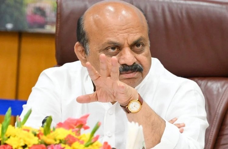ಕಿಡ್ನಿ ವೈಫಲ್ಯ ಪತ್ರಕರ್ತನ ಕುಟುಂಬಕ್ಕೆ 2 ಲಕ್ಷ ರೂ ಮಂಜೂರು ಮಾಡಿದ ಸಿಎಂ ಬೊಮ್ಮಾಯಿ