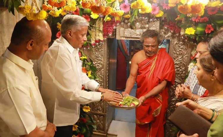 ಮಲೆ ಮಹದೇಶ್ವರ ಬೆಟ್ಟಕ್ಕೆ ಸೋಮಣ್ಣ ಭೇಟಿ: ಪೂಜೆ ಸಲ್ಲಿಕೆ