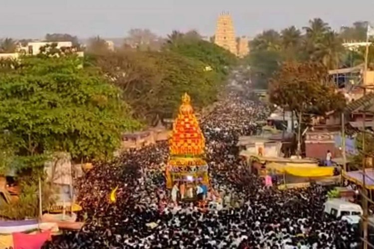 ಹರ್ಷೋದ್ಗಾರದಲ್ಲಿ ಸಿದ್ಧಾರೂಢ ರಥೋತ್ಸವ, ಲಕ್ಷಾಂತರ ಜನ ಸಾಕ್ಷಿ