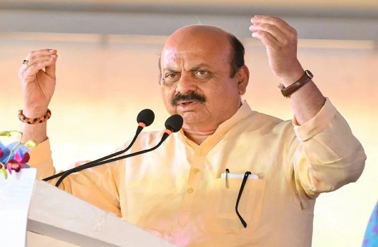 ರೈತ ಸಮುದಾಯಕ್ಕೆ ಸಿಎಂ ಬೊಮ್ಮಾಯಿ ಗುಡ್ ನ್ಯೂಸ್ : ರೈತರಿಗೆ ಮೊದಲ ಬಾರಿ `ಜೀವನ ಜ್ಯೋತಿ ಜೀವ ವಿಮೆ!