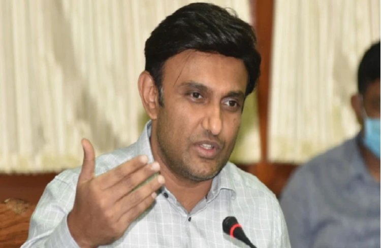 ಚಿಕಿತ್ಸೆ ನೀಡಲು ನಿರಾಕರಿಸಿದ ವೈದ್ಯರ ವಿರುದ್ದ ಶಿಶ್ತು ಕ್ರಮ - ಆರೋಗ್ಯ ಸಚಿವ ಡಾ. ಕೆ. ಸುಧಾಕರ್