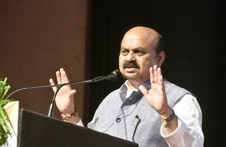 ರಾಜ್ಯ ಸರ್ಕಾರಿ ನೌಕರರಿಗೆ ಸಿಎಂ ಗುಡ್ ನ್ಯೂಸ್ : `ಹಳೆ ಪಿಂಚಣಿ ಯೋಜನೆ' ಜಾರಿಗೆ ಕ್ರಮ