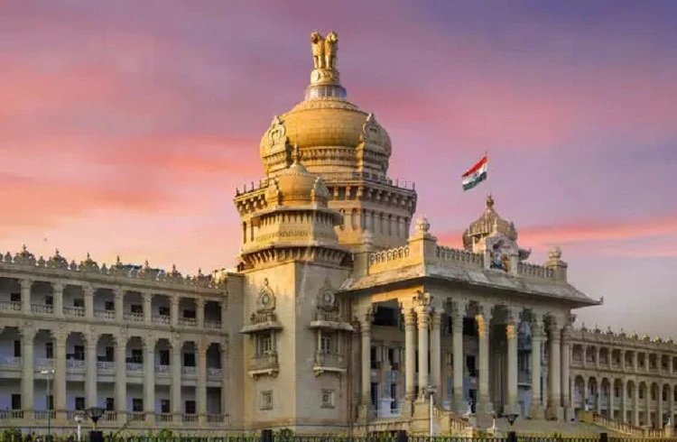 ವರ್ಗಾವಣೆಯ ನಿರೀಕ್ಷೆಯಲ್ಲಿದ್ದ ಪೊಲೀಸರಿಗೆ ಗುಡ್ ನ್ಯೂಸ್ : ಅಂತರ ಜಿಲ್ಲಾ ವರ್ಗಾವಣೆಗೆ ರಾಜ್ಯ ಸರ್ಕಾರ ಅಸ್ತು