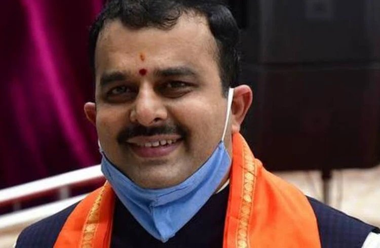 ಪವರ್ ಮಿನಿಸ್ಟರ್' ಗೆ ಶಾಕ್ ಹೊಡೆಯಿತು : ಸದನದಲ್ಲಿ ಹಾಸ್ಯ ಚಟಾಕಿ ಹಾರಿಸಿದ ಸಚಿವ ಮಾಧುಸ್ವಾಮಿ