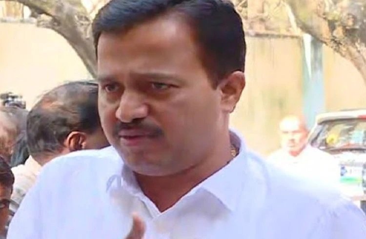 ರಾಜ್ಯ ಸರ್ಕಾರಿ ನೌಕರರಿಗೆ ಶೇ.17ರಷ್ಟು ವೇತನ ಹೆಚ್ಚಳ ಹಿನ್ನಲೆ: ಅನಿರ್ಧಿಷ್ಟಾವಧಿ ಮುಷ್ಕರ ವಾಪಾಸ್