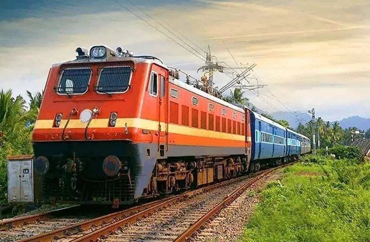 ರೈಲು ಪ್ರಯಾಣಿಕರಿಗೆ ಸಿಹಿಸುದ್ದಿ : ಮಾ.6 ರಿಂದ ಧಾರವಾಡ-ಬೆಳಗಾವಿ ಟ್ರೈನ್ ಆರಂಭ, ಮಾಹಿತಿ ಇಲ್ಲಿದೆ