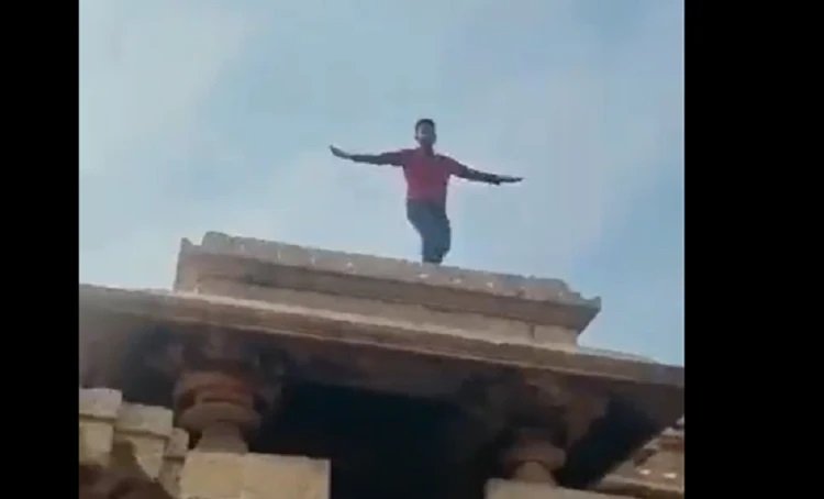 ರೀಲ್ಸ್ ಮಾಡೋ ನೆಪದಲ್ಲಿ ಸಾರ್ವಜನಿಕರಿಗೆ ತೊಂದ್ರೆ: ಕಾನೂನು ಕ್ರಮಕ್ಕೆ ಪೋಲಿಸರ ಹಿಂದೇಟು