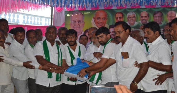 ಹುಣಸೂರು ಕ್ಷೇತ್ರ: ಜೆಡಿಎಸ್ ಅಭ್ಯರ್ಥಿ ಜಿ.ಡಿ.ಹರೀಶ್ಗೌಡಗೆ ₹55 ಲಕ್ಷ ದೇಣಿಗೆ