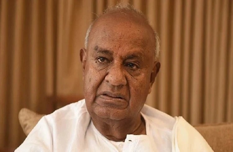 ಮೊಣಕಾಲು ಚಿಕಿತ್ಸೆಗೆ ಆಸ್ಪತ್ರೆಗೆ ದಾಖಲಾಗಿದ್ದ ಮಾಜಿ ಪ್ರಧಾನಿ ʻಹೆಚ್.ಡಿ ದೇವೇಗೌಡʼ ಡಿಸ್ಚಾರ್ಜ್