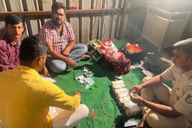 ಸಿಕ್ಕಿಬಿಡ್ತು ಕಟ್ಟುಗಟ್ಟಲೆ ಹಣ; ದಾಖಲೆರಹಿತ 1.9 ಕೋಟಿ ರೂ. ವಶ!