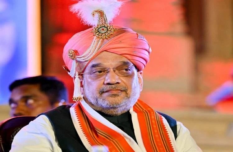 ಅಮಿತ್ ಶಾ `HAL' ಗೆ ತೆರಳುವ ವೇಳೆ ಭದ್ರತಾ ಲೋಪ : 300 ಮೀಟರ್ ಹಿಂಬಾಲಿಸಿದ ಬೈಕ್ ಸವಾರರು