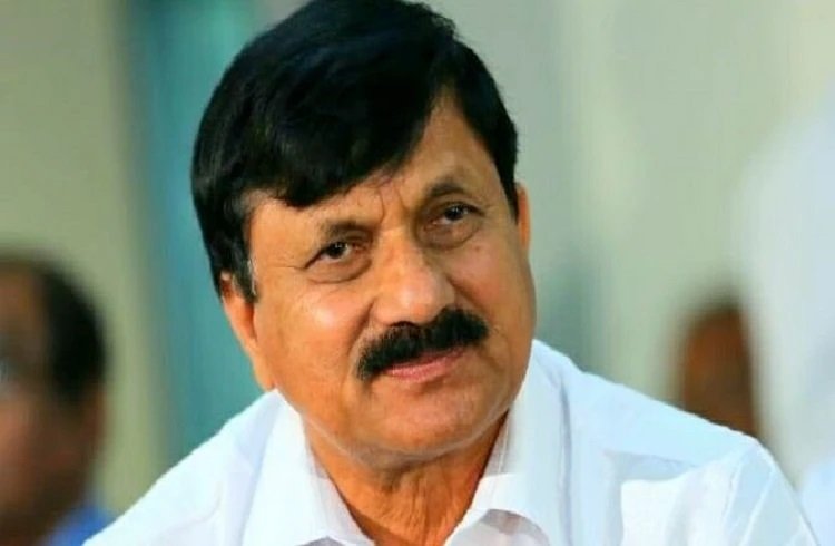 ಶಿಕಾರಿಪುರಕ್ಕೆ ಗೃಹ ಸಚಿವ ಆರಗ ಜ್ಞಾನೇಂದ್ರ ಭೇಟಿ; ಬಿ.ವೈ ರಾಘವೇಂದ್ರ ಜೊತೆ ಚರ್ಚೆ