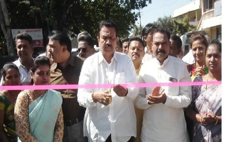 ಕರ್ನಾಟಕ ವಿಧಾನಸಭೆ ಚುನಾವಣೆಗೆ ದಿನಾಂಕ ಘೋಷಣೆ ಮುನ್ನವೇ ದೇಗುಲ ಮಾಹಾದ್ವಾರ ಉದ್ಘಾಟಿಸಿದ ಸಿ.ಸಿ ಪಾಟೀಲ್