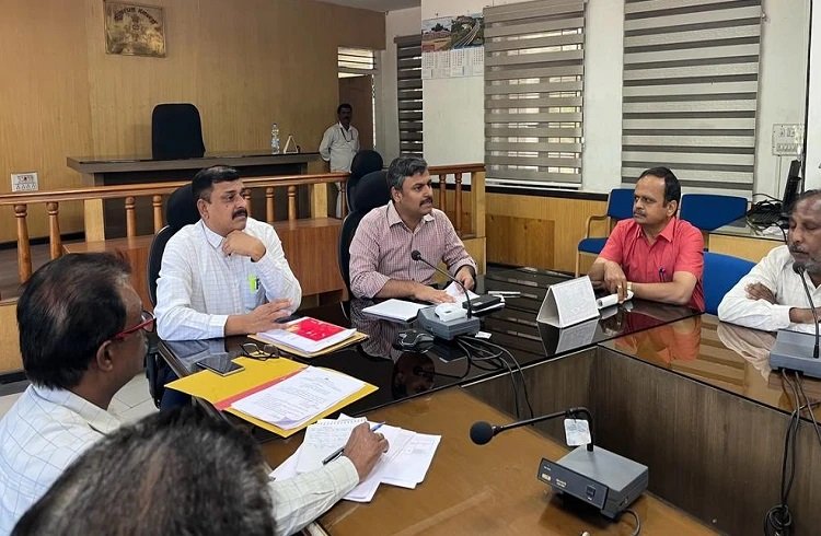 ಚುನಾವಣೆ ವೇಳೆ ಪೋಸ್ಟರ್, ಬ್ಯಾನರ್ ಮುದ್ರಣ ಮಾಹಿತಿ ನೀಡುವುದು ಕಡ್ಡಾಯ: ಶಿವಮೊಗ್ಗ ಡಿ.ಸಿ ಡಾ.ಸೆಲ್ವಮಣಿ